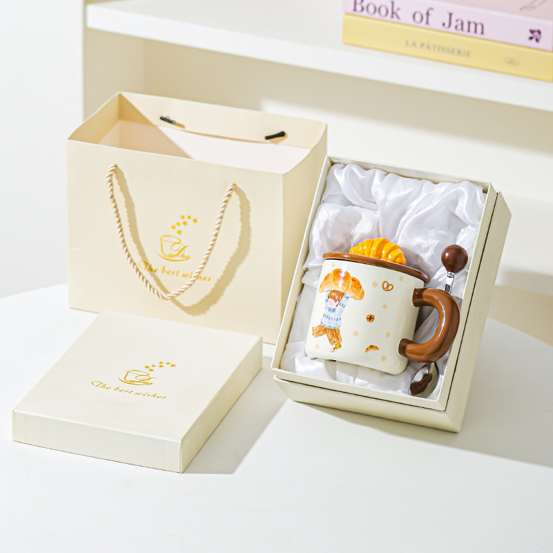 Pan de postre para niños y niñas tazas de cerámica tazas de pareja tazas de agua con tazas lindas cubiertas esmaltadas para dar chicas