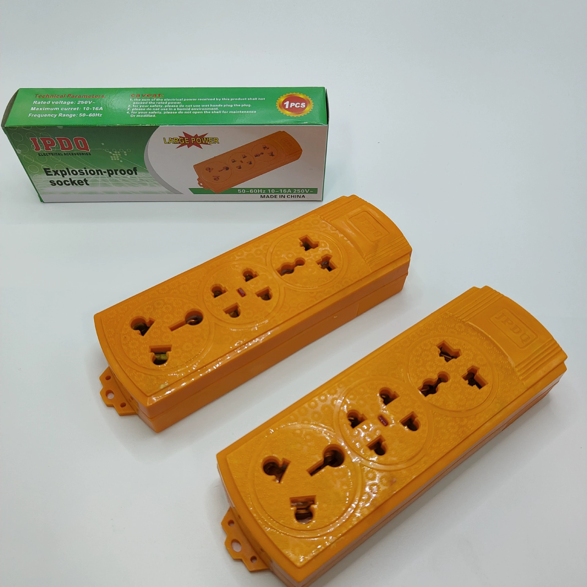 Plug, universal extender, (Cross-border trading), Thailand