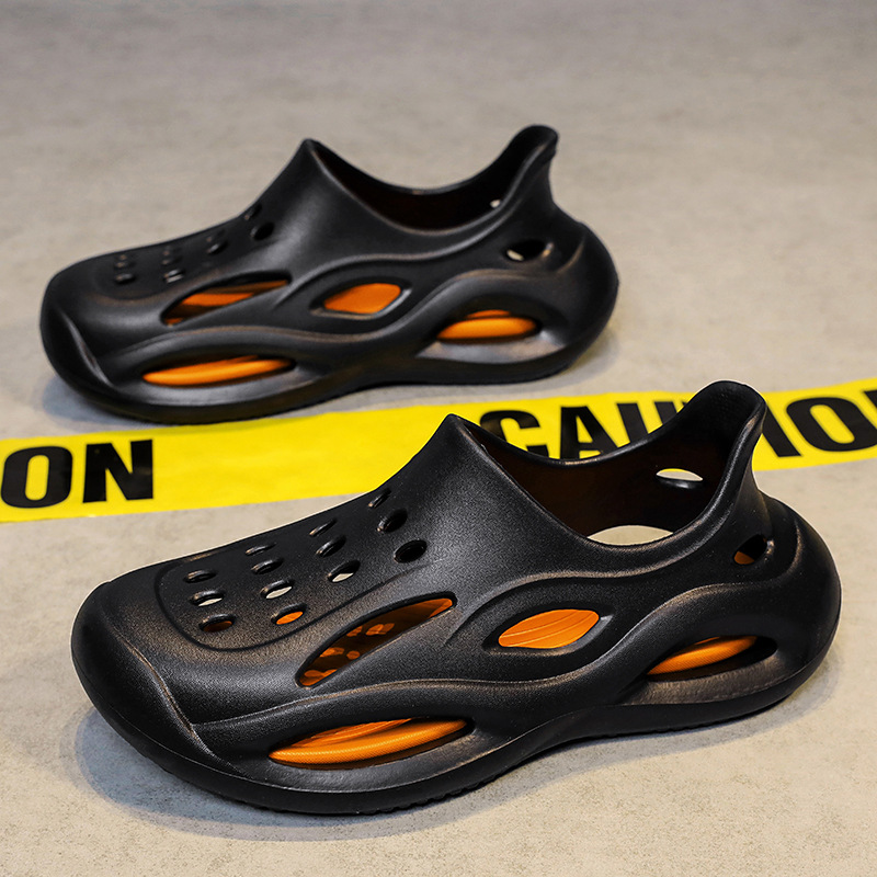 Sandalias para hombres, deportes al aire libre de verano, zapatos con agujeros de mierda, modelos para hombres 2025, nuevas sandalias Baotou de playa de gran tamaño 45
