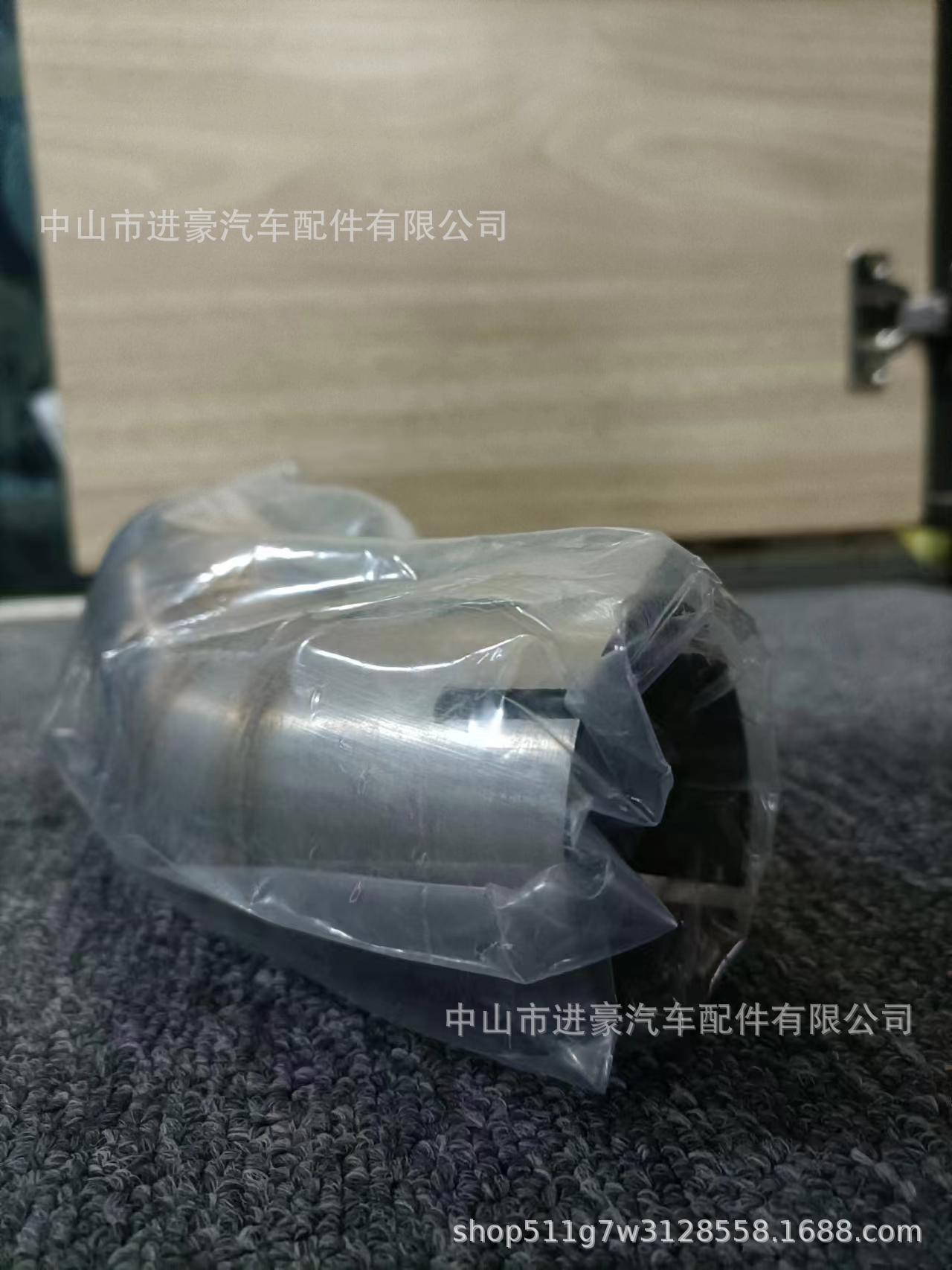 Suitable for Kawasaki Z900 Modified Mid-Section Exhaust Pipe, Stainless Steel Mid-Section, 17-24 Years, Factory Direct Sales