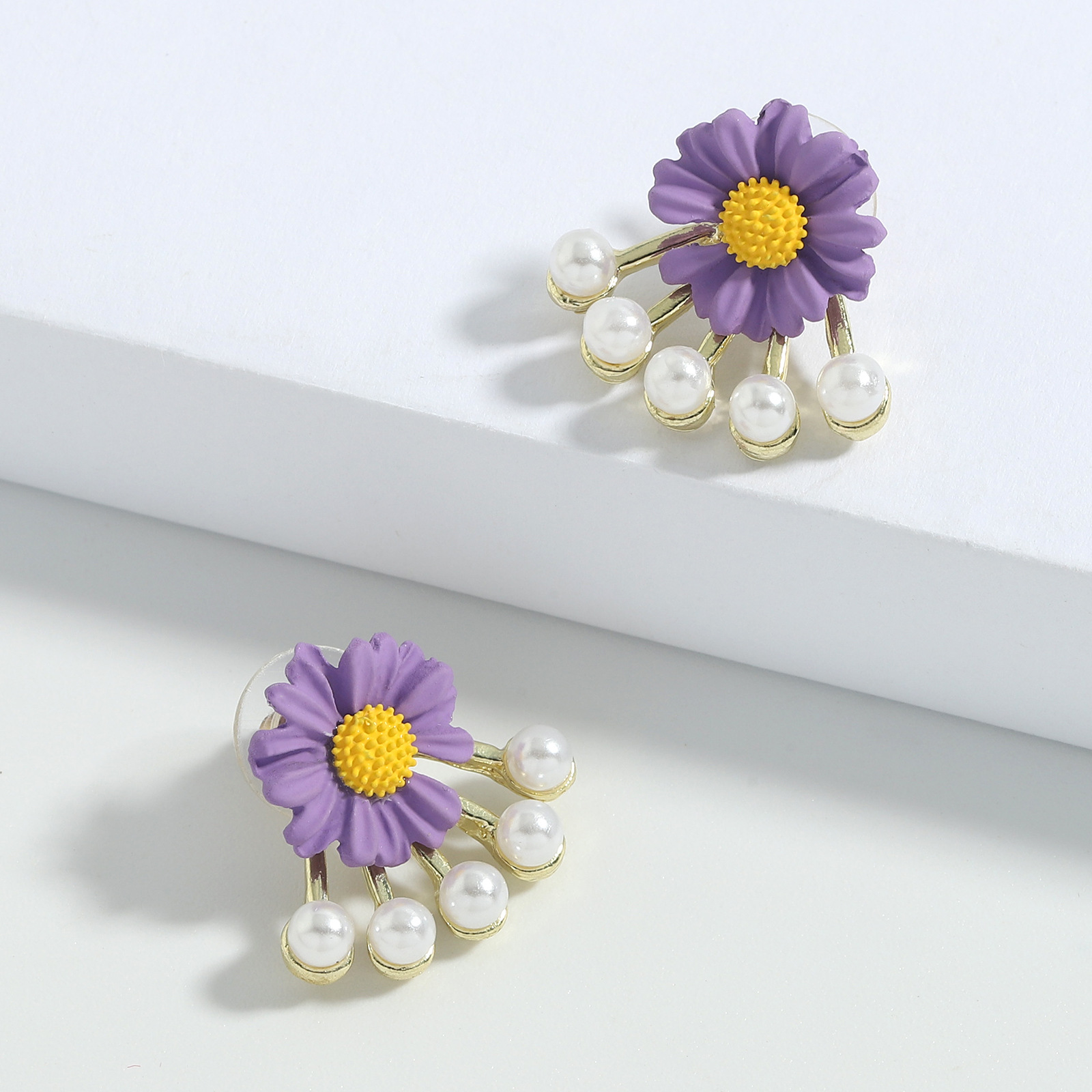 Fashion Flower Inlaid Pearls Colored Petals Earrings display picture 6