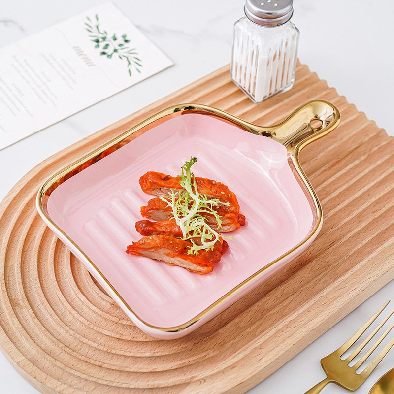 Nórdico creativo vajilla de cerámica rojo neto plato hogar oro borde mango hornear placa ins estilo carne desayuno placa