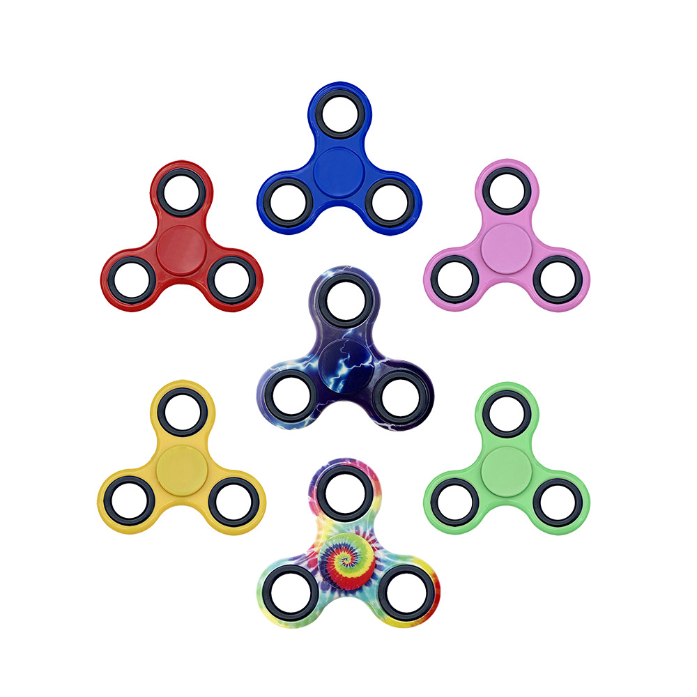 Extra-long high speed spinning top for finger