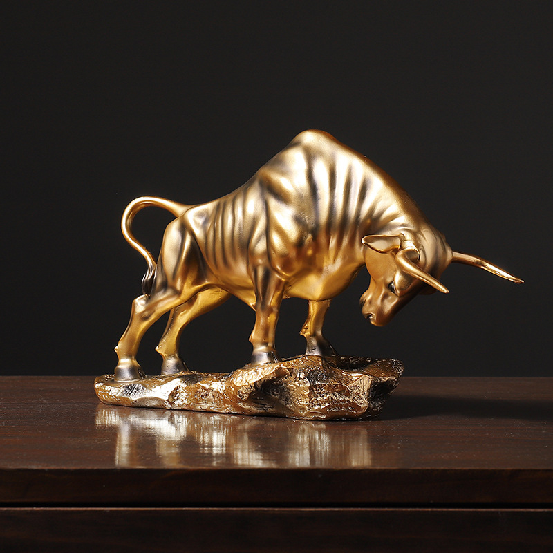 European-style golden bullfighting resin...