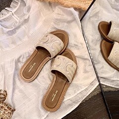 シープスキンバージョン〜凱旋門刺繍織りフラットスリッパ女性のアウターウェア気質2025夏の新しいフレンチサンダル