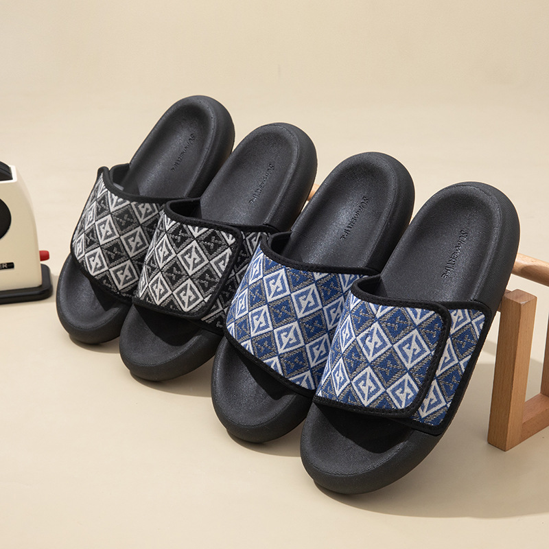 Summer New Men's Thickened Slippers Beach Shoes Plaid Fashionable Outwear Casual Non-slip Slippers Trendy Men