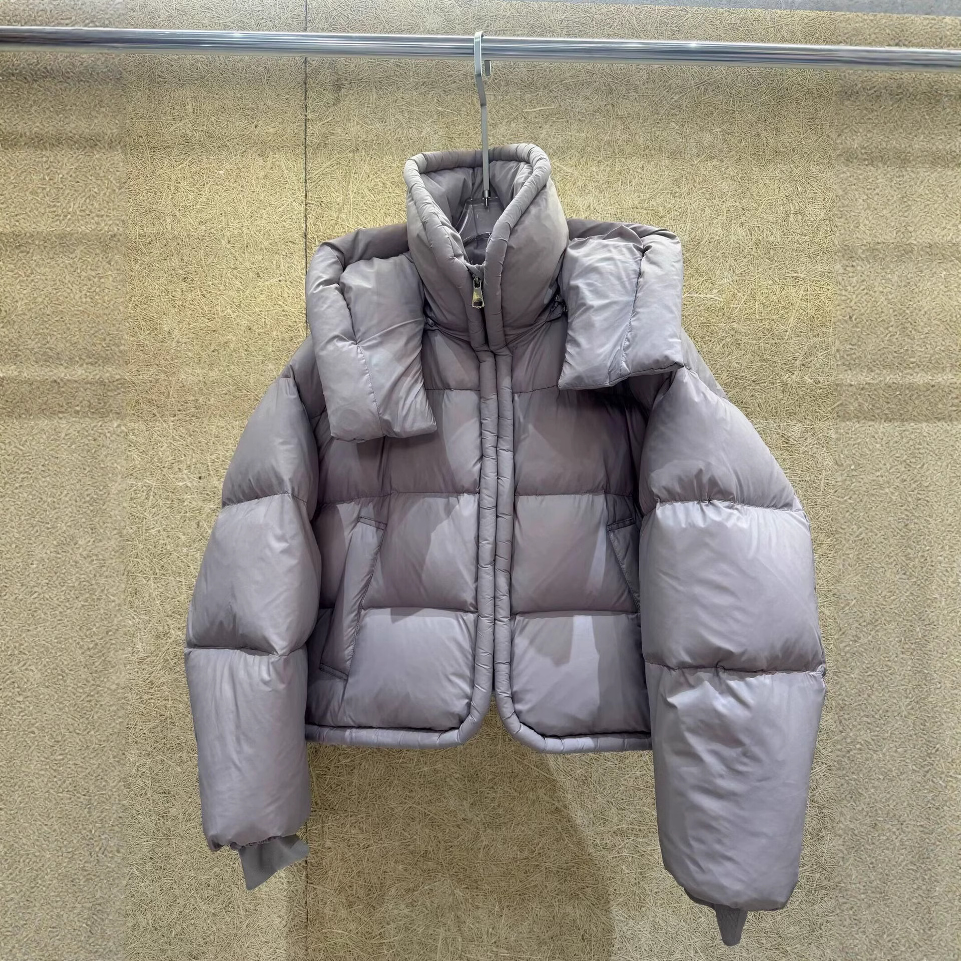 Corea del Sur suelta con capuchón de pluma para mujeres corto invierno de 2025 nuevo tipo grueso calentamiento pan chaqueta de algodón abrigo image 2