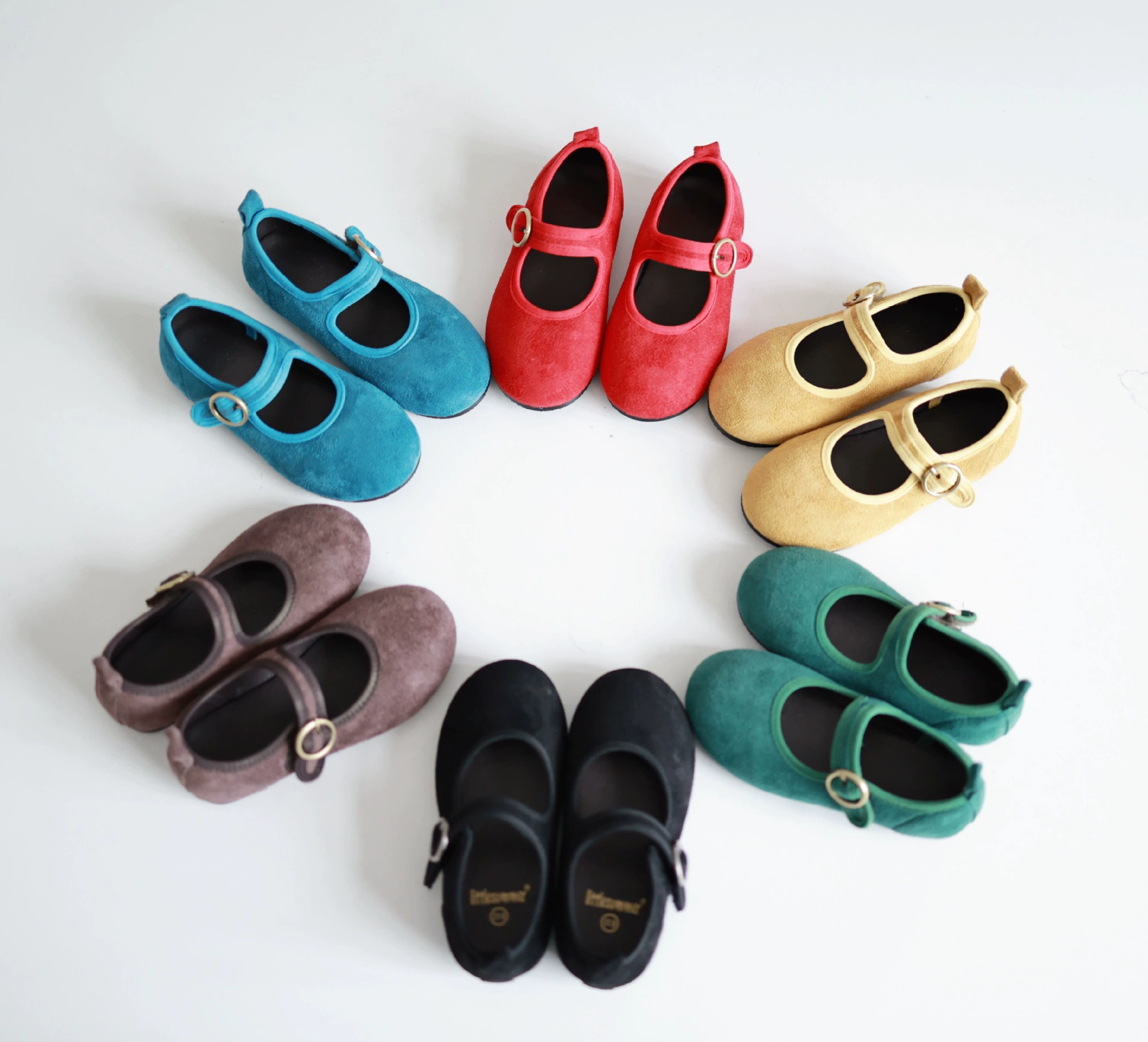 Детские туфли littlesummer22 винтажного стиля, разноцветные, с бархатной отделкой, мягкой подошвой и застежкой на липучку, на все сезоны.