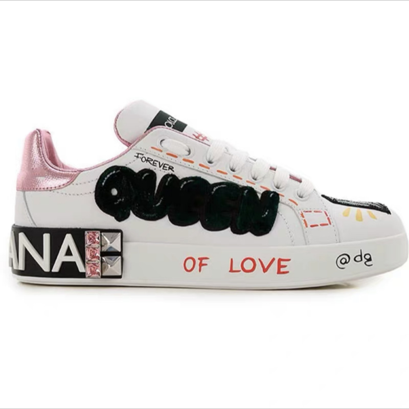 Zapatos deportivos casuales transpirables y perforados de moda coreana estilo DG, versión superior, para hombre, invierno 2025, zapatos blancos de moda europeos y americanos para mujer.