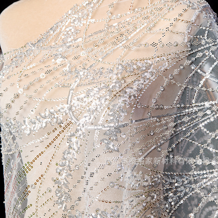 tela de malla blanca flor sequineta cuentas de clavos tela de moda de alta gama vestido de boda