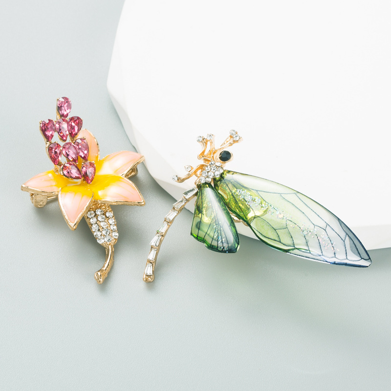 Fashion Flower Dragonfly Alloy Enamel Inlay Rhinestones Brooches display picture 3