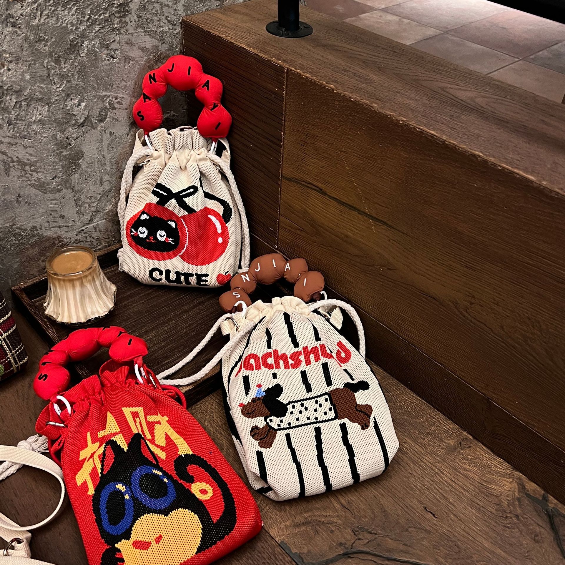 Cute universal design knitted purse