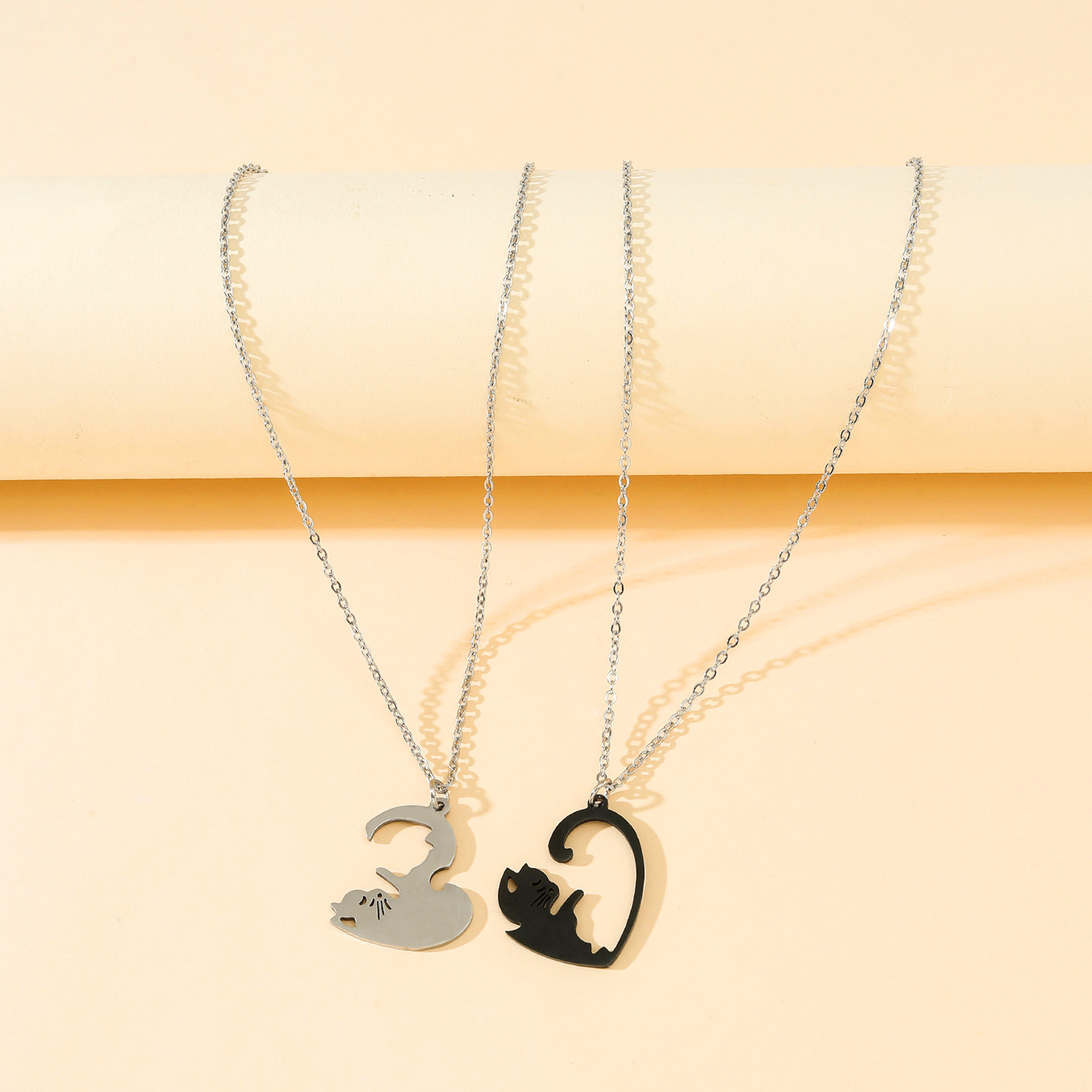 Sweet Heart Shape Cat Stainless Steel Titanium Steel Pendant Necklace 1 Piece display picture 2