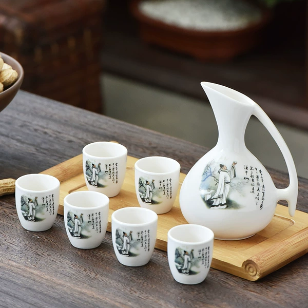 Half-Moon Pot-Li Bai