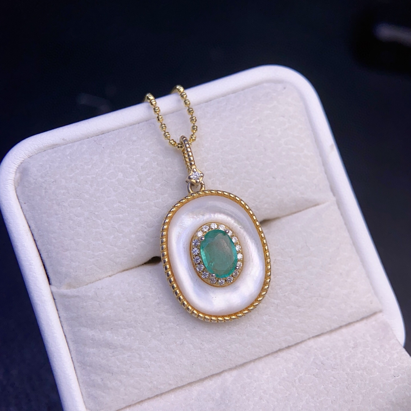 Retro organic necklace