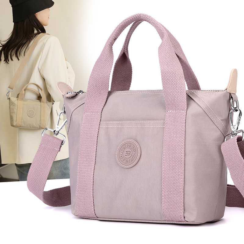 Trendy all-match handbag lightweight waterproof nylon cloth bag new women's shoulder bag casual shopping messenger bag Trendy all-match handbag lightweight waterproof nylon cloth bag new women's shoulder bag casual shopping messenger bag