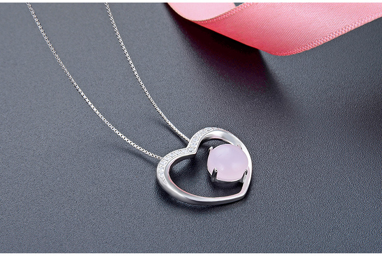 Simple Heart-shaped Popular Necklace S925 Silver Zircon Clavicle Chain display picture 4