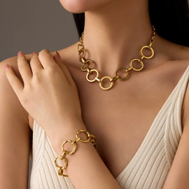 耳环;项链;手链