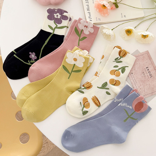 Three-dimensional flower socks for women in spring and autumn mid-tube Japanese retro confinement socks autumn and winter postpartum pink flower pile socks