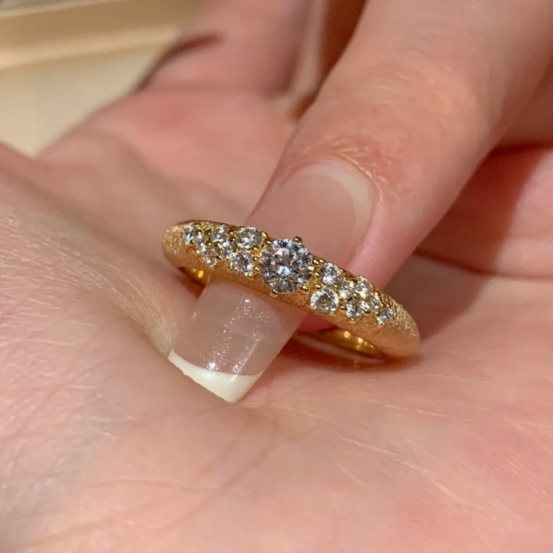 Scattered Stars River Brushed Diamond Ring Luxury Vintage Style_voghion.com