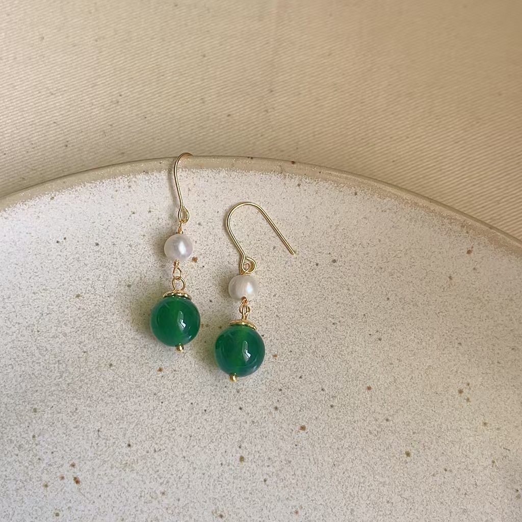 Agate elegant retro fashionable earrings from pearl