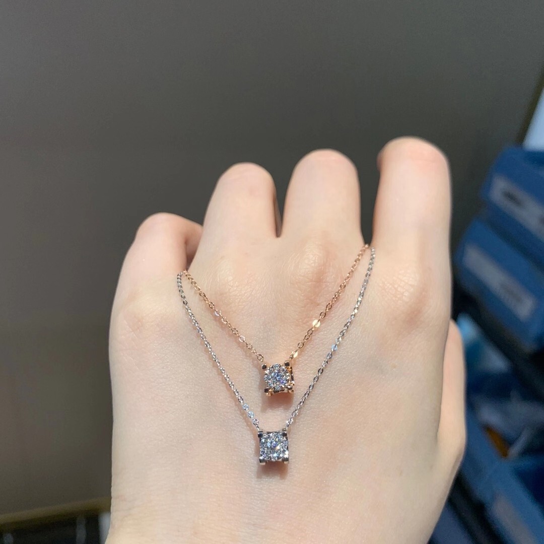 Versa镀18K白金仿莫桑时尚小方钻吊坠锁骨链女简约单钻礼物颈链潮