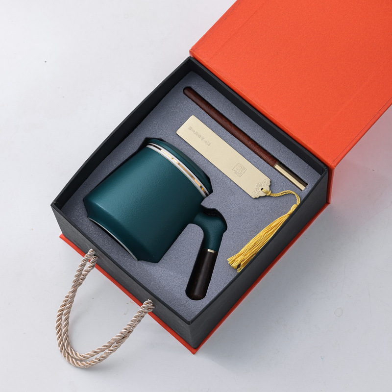 Lubao con tres piezas de taza de cerámica con taza de regalo de mano con taza de té con tapa de té con logotipo tallado