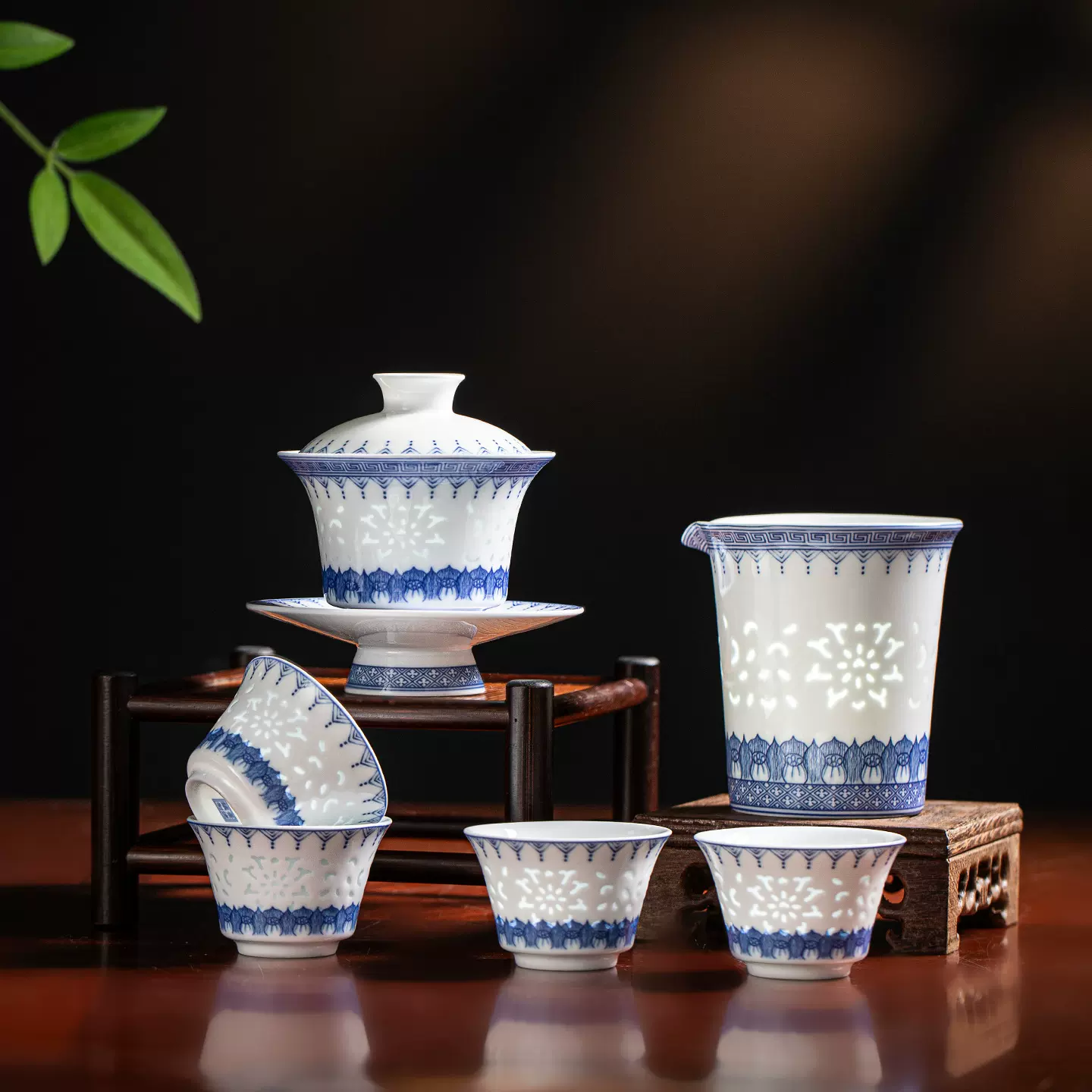 景德镇青花瓷茶具玲珑瓷三才盖碗茶具套装家用功夫茶具全套一整套