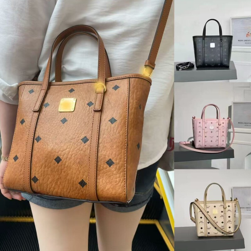 MC new collection: classic printed tote bag, a fashionable and versatile handbag, perfect for commuting, with a large capacity and can be carried as a shoulder bag or crossbody bag MC new collection: classic printed tote bag, a fashionable and versatile handbag, perfect for commuting, with a large capacity and can be carried as a shoulder bag or crossbody bag