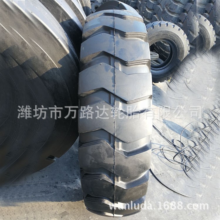 1600-24轮胎 平地机轮胎 成套工程机械轮胎