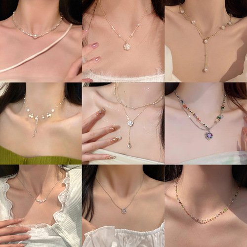 Amber and heart-shaped pearl lockets for women, versatile and stylish, with a unique and sophisticated charm, suitable for a wide range of occasions. Wholesale accessory options.