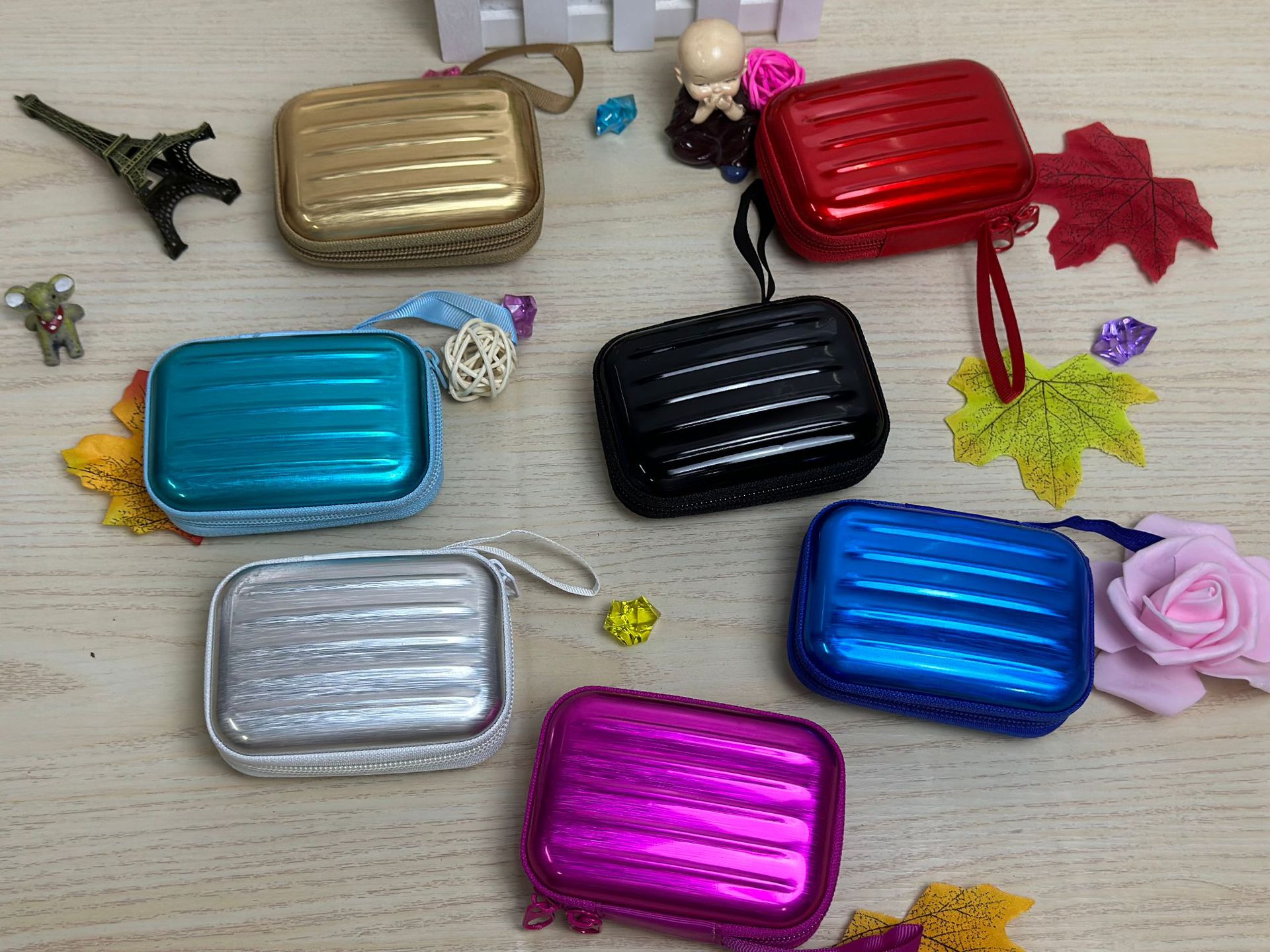 Caja de almacenamiento de bolsa de cremallera roja neta creativa cremallera caja de hojalata cuadrada Internet celebridad bolsa de almacenamiento monedero en stock image 14