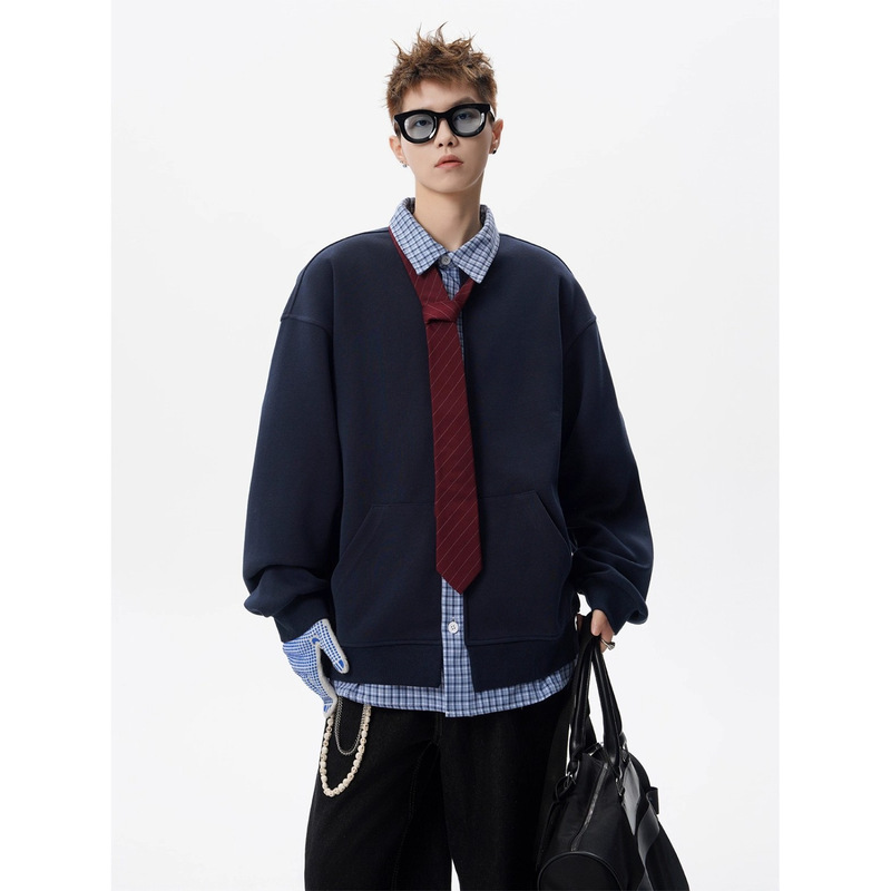 American College Style Plaid Patchwork Fake Two-Piece Cardigan for Men, Loose and Casual Couple's Polo Sweatshirt Jacket for Spring and Autumn American College Style Plaid Patchwork Fake Two-Piece Cardigan for Men, Loose and Casual Couple's Polo Sweatshirt Jacket for Spring and Autumn