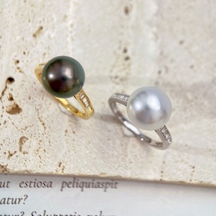 18K Gold Diamond Ring, Diamond Inlaid, a Very Elegant Upper Body Accessory Without Beads