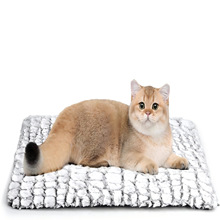 亚马逊热销宠物垫子保暖雪花绒猫窝狗窝自热耐脏防滑垫子跨境热销