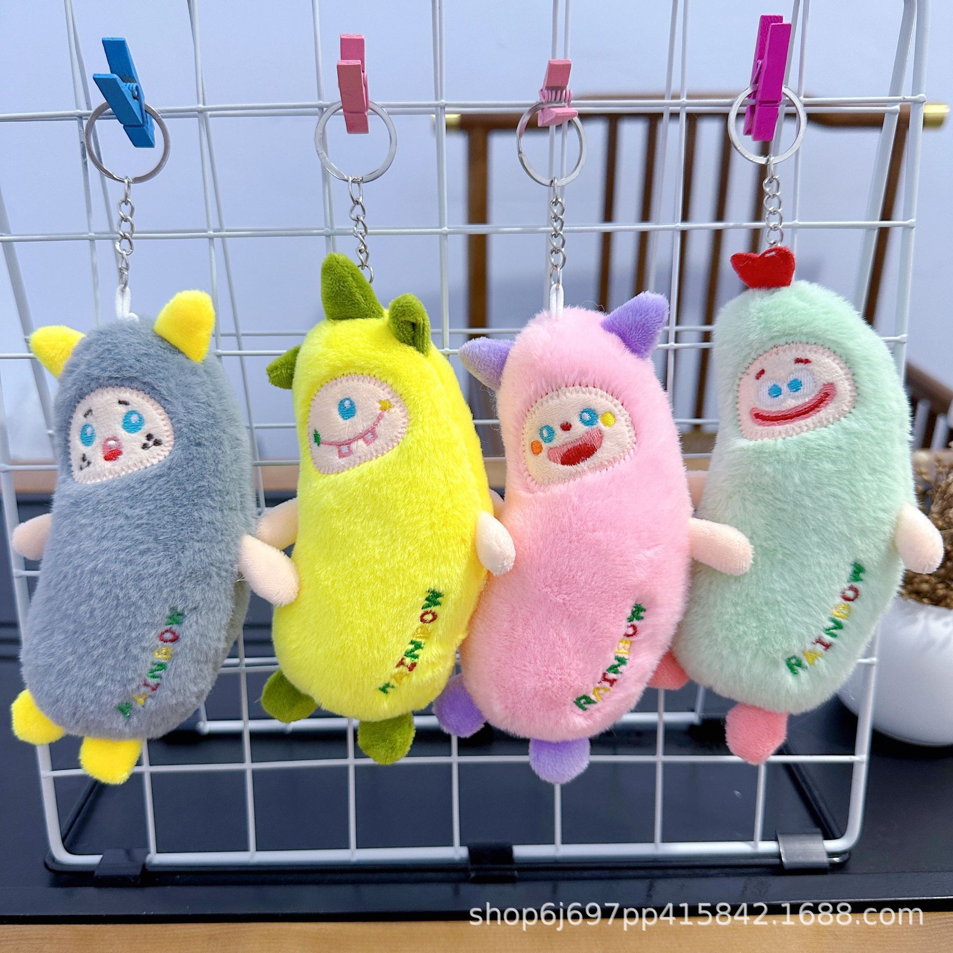 Cuatro pulgadas muñeca de peluche pequeño colgante muñeca llavero muñeca mochila colgante juguete de peluche regalo