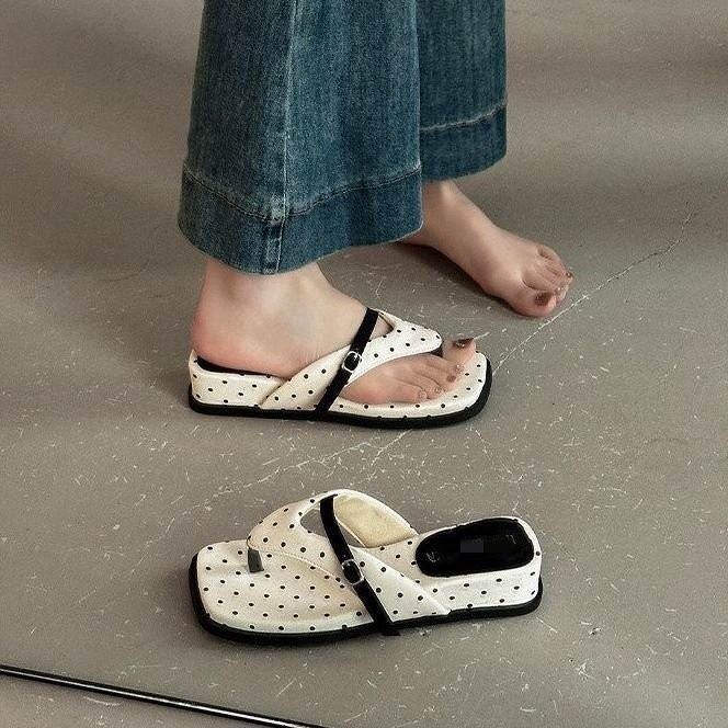 Versátil moda casual ondulado flip flops para mujeres 06 verano muffins zapatillas de zapato de playa image 4
