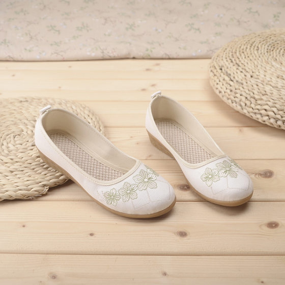 2022 Spring and Summer New Old Beijing Cloth Shoes 3cm Wedge Heel Beef Sole Chinese Style Simple Cloth Shoes Hanfu Shoes