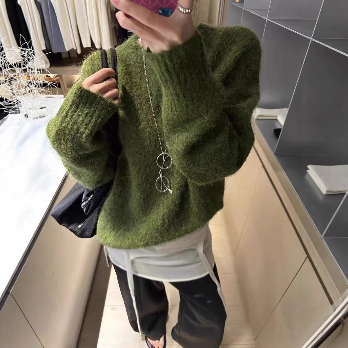 Cross-Border Whitening Olive Green Outfit Atmosphere Sweater Women's Korean Retro Round Neck Sweater Autumn and Winter New Ready Stock
