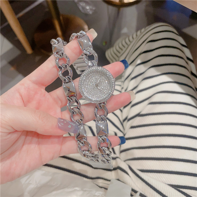 Alloy Strap Material Retro Classic Style Solid Color Jewelry Buckle Quartz Watch