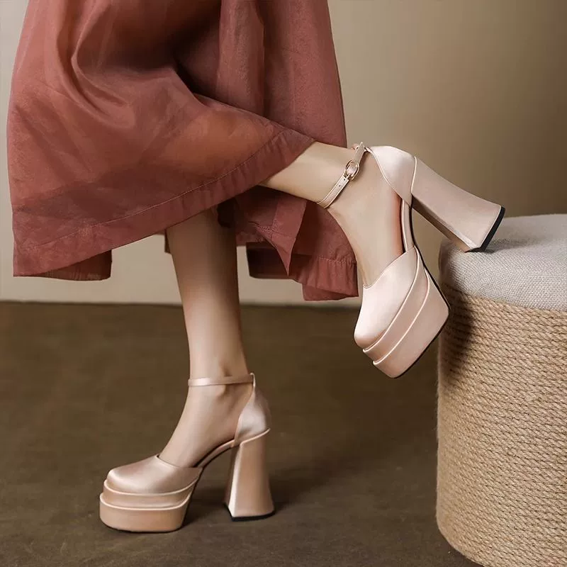 Толстые каблуки водонепроницаемые высокие каблуки