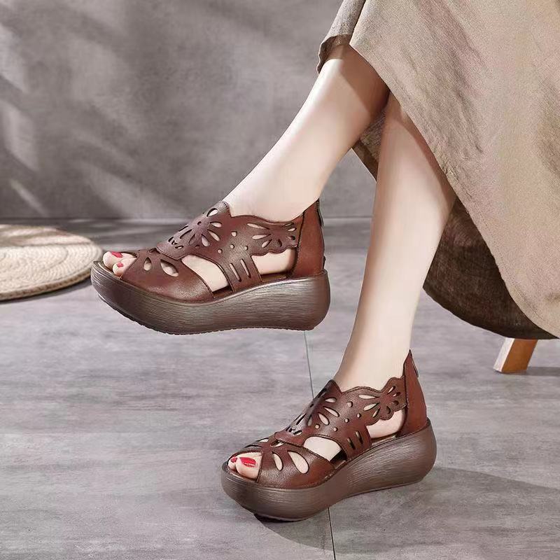 [Explosions in stock] Sandals 2024 Summer Women's Roman Thick Sole Soft Sole Breathable Versatile Outerwear Retro Fashion
