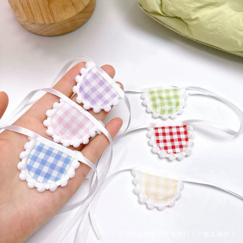 Cute Plaid Mini Bibs Wholesale Accessories for Doll Clothes, Aprons, DIY Bibs, and Accessories Cute Plaid Mini Bibs Wholesale Accessories for Doll Clothes, Aprons, DIY Bibs, and Accessories