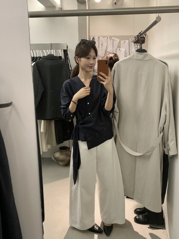 【MISS密思家正品店】极简气质V领排扣侧边系带衬衫女装W691|undefined
