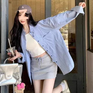 蓝色条纹衬衫女外套设计感春秋新款宽松长袖休闲慵懒防晒衬衣上衣