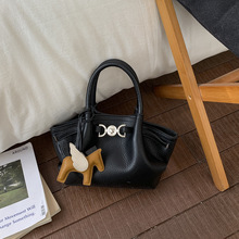 �OӋ�а���Ůʽ2026���紺���Іμ��������ͨ��б��������ް���