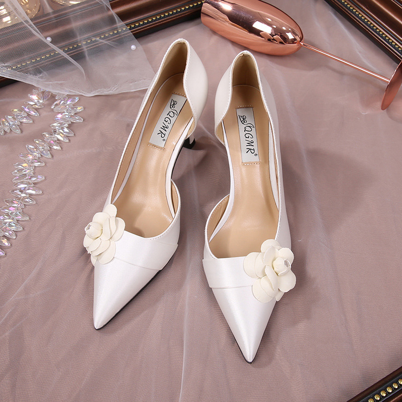 Camellia Wedding Shoes for Women, White Satin Pointed-Toe High Heels, Sheepskin Lining, Thin Heel Bridal Shoes That Are Comfortable and Don'T Tire Your Feet