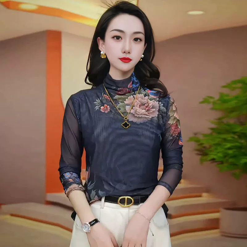 модный сетчатый топ с высоким воротником и принтом для женщин, новая осенне-зимняя футболка с длинными рукавами 2025 года, модная и универсальная кружевная рубашка