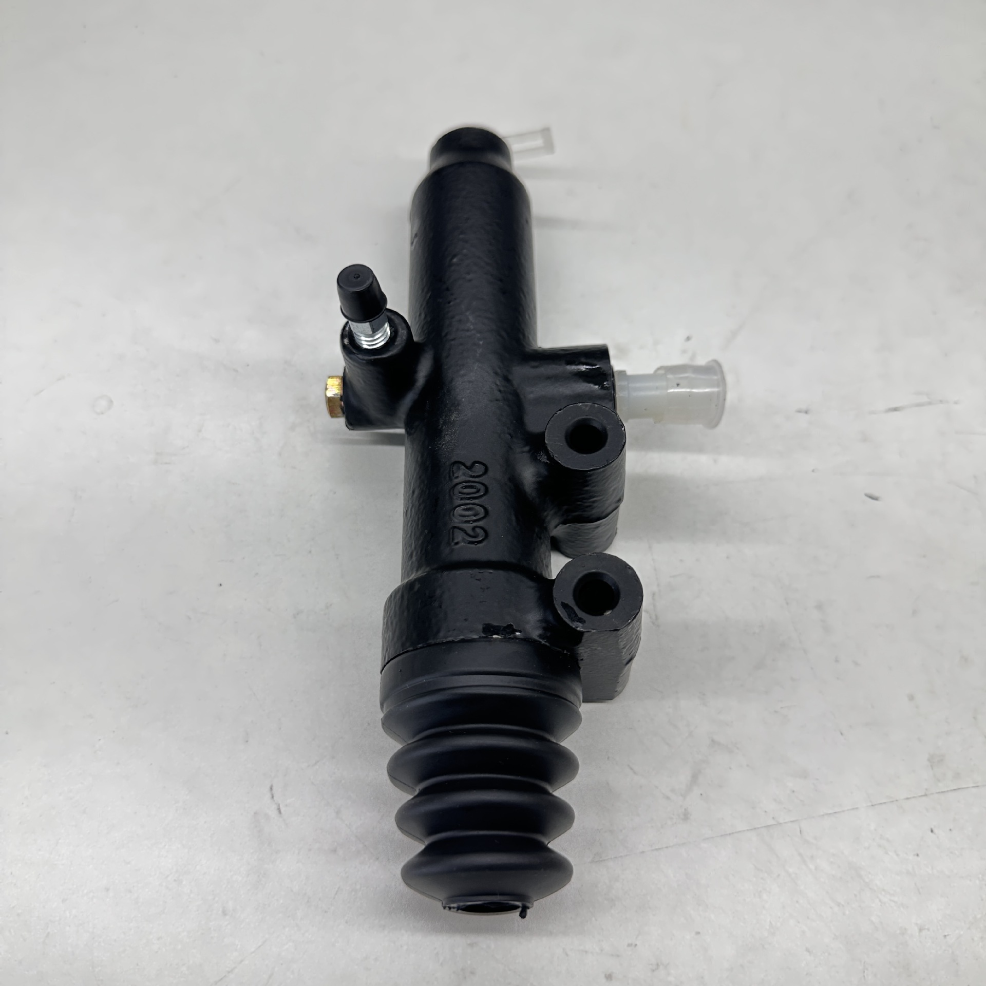 Suitable for Mercedes-Benz Truck Clutch Master Cylinder 0012950806 0012953006
