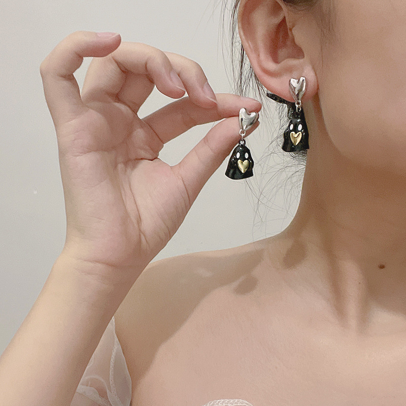 Cute cartoon ghost design earrings pearl